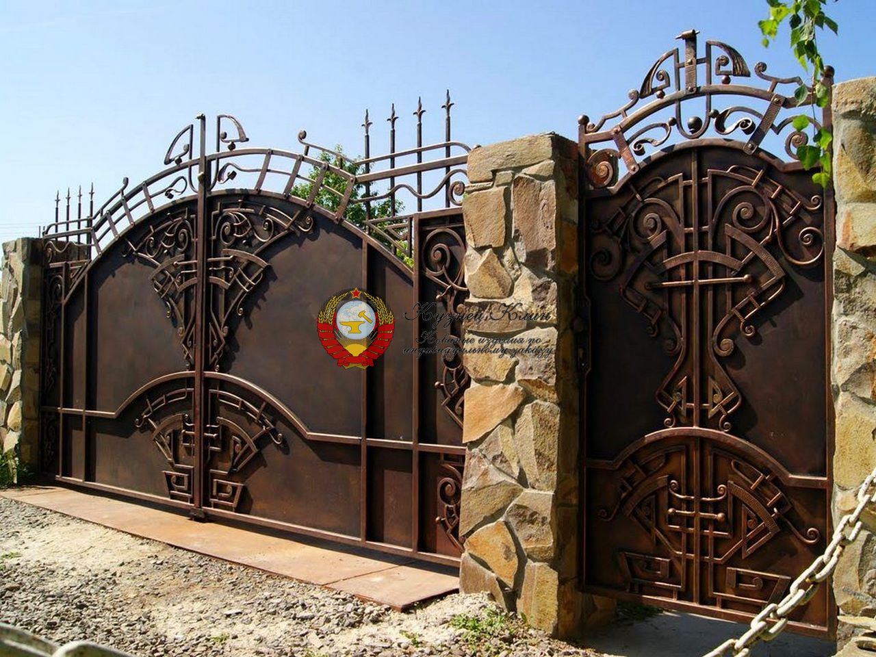 Ворота кованые модерн