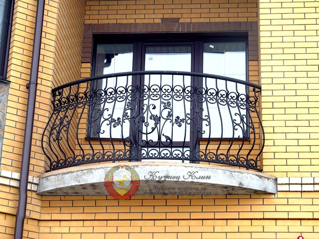 Кованое ограждение на балкон