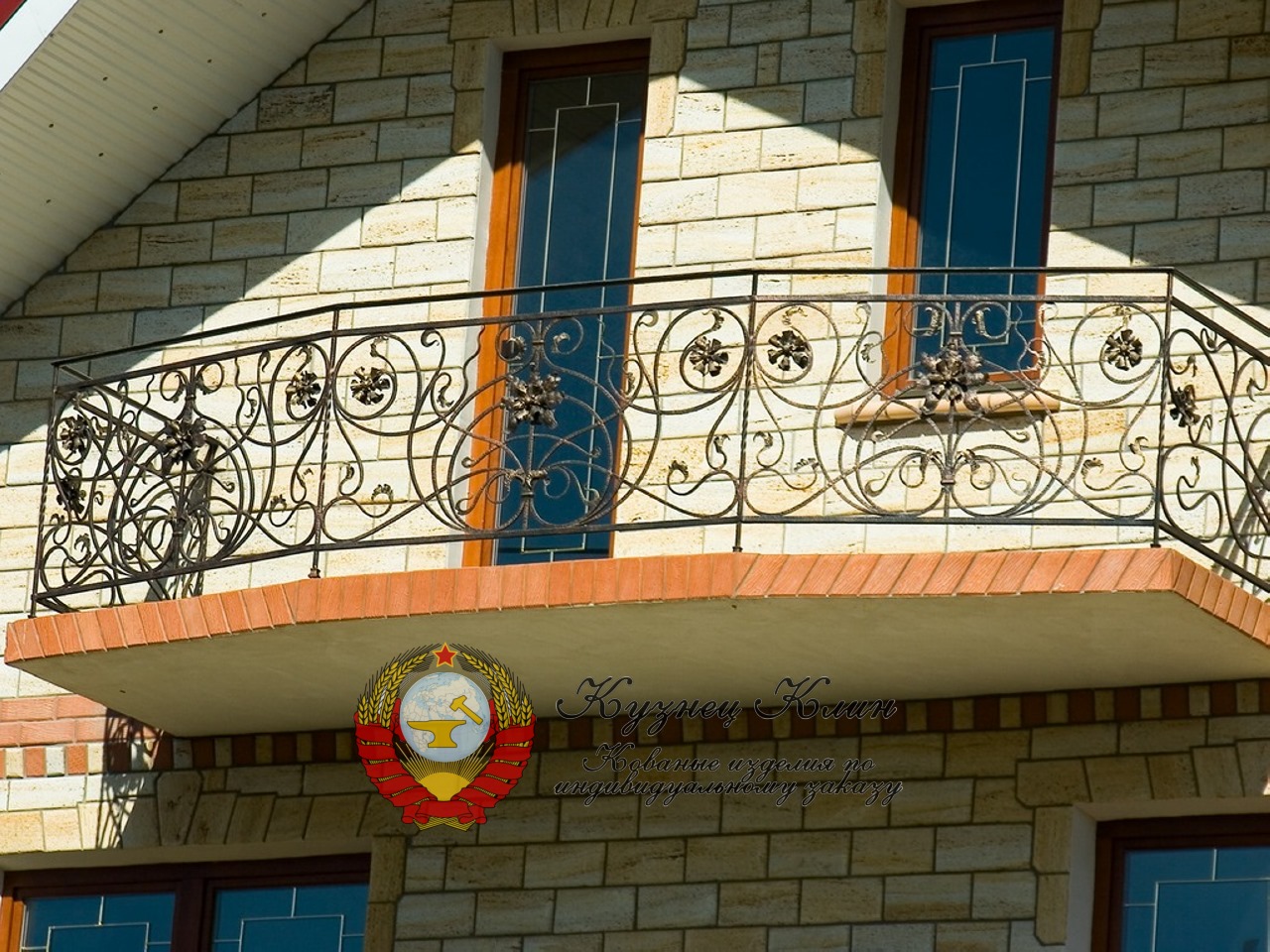 Балкон кованый простой