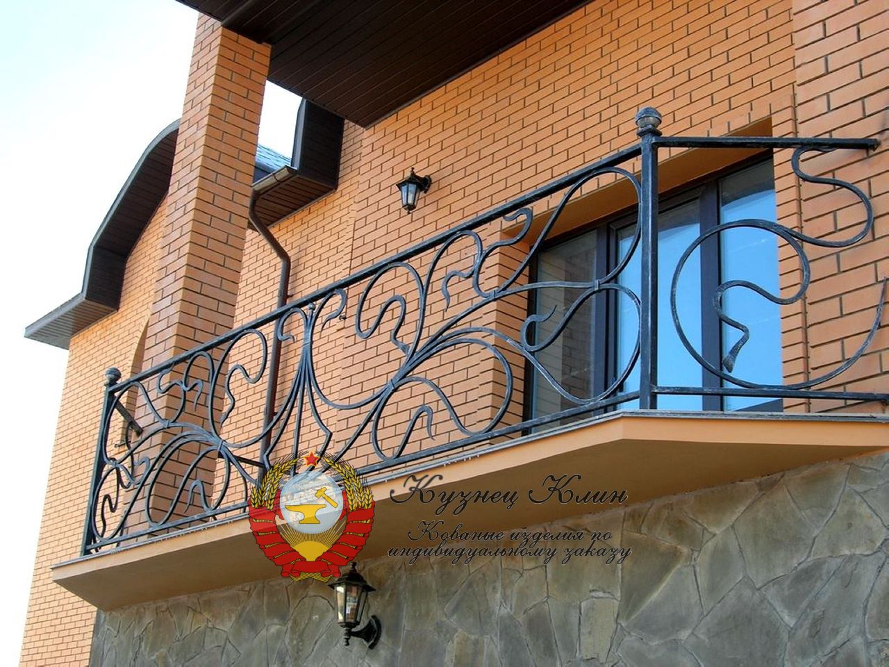 Кованый балкон модерн ромбовидный