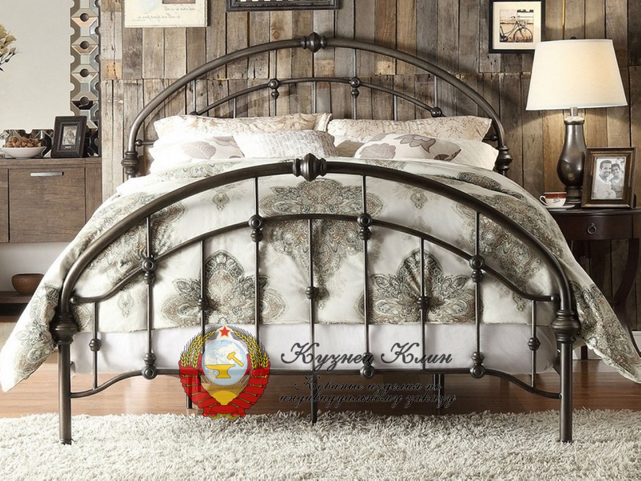 Кованая кровать арка стильная
