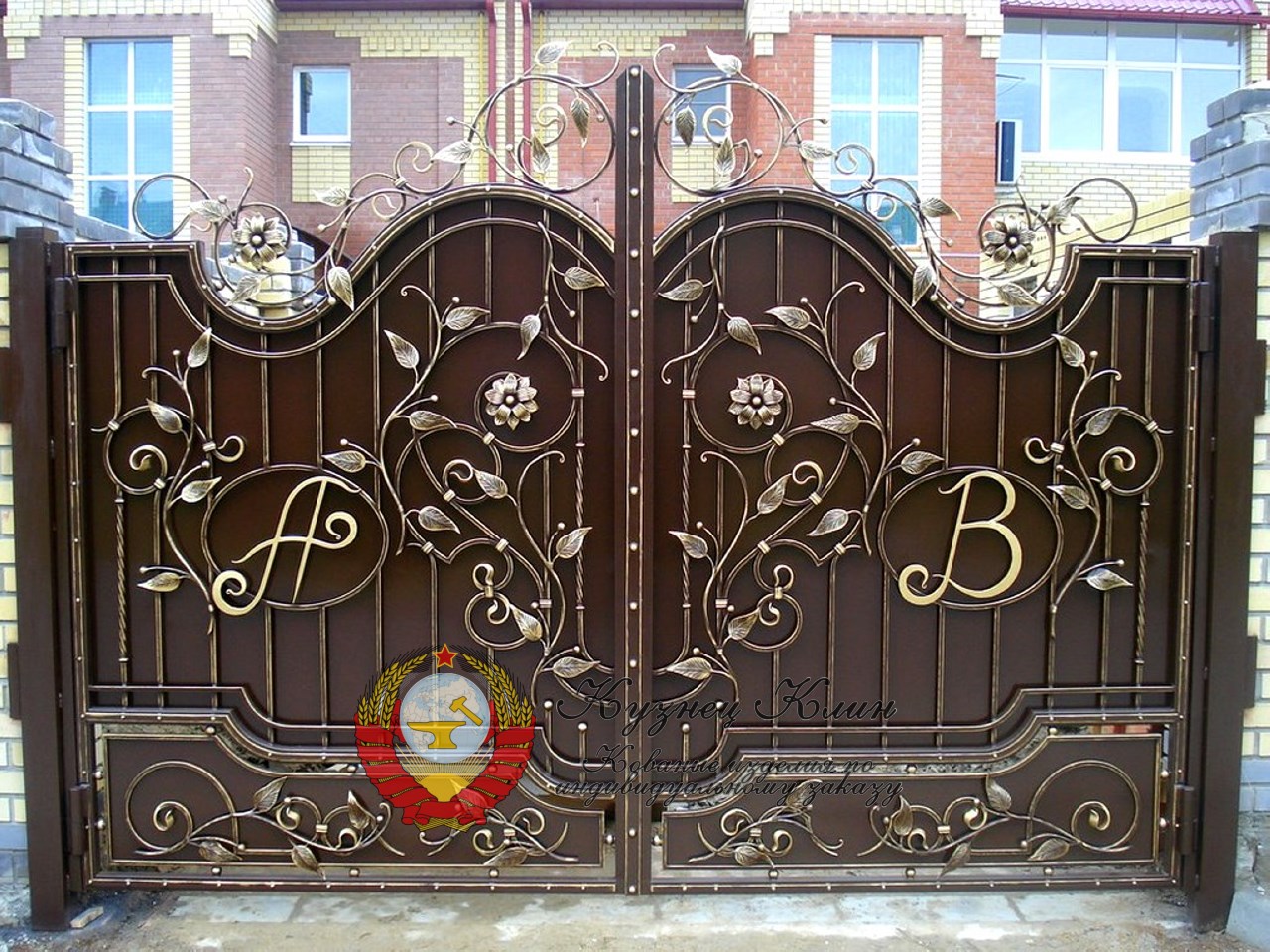 Кованые ворота с растительным рисунком