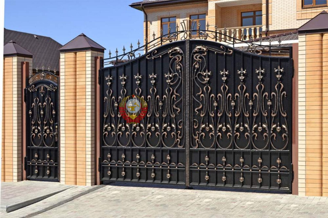Кованые ворота дизайнерские