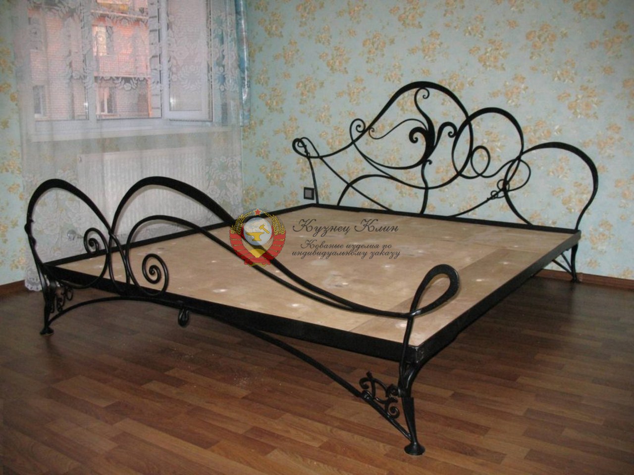 Мокет кованой кровати модерн