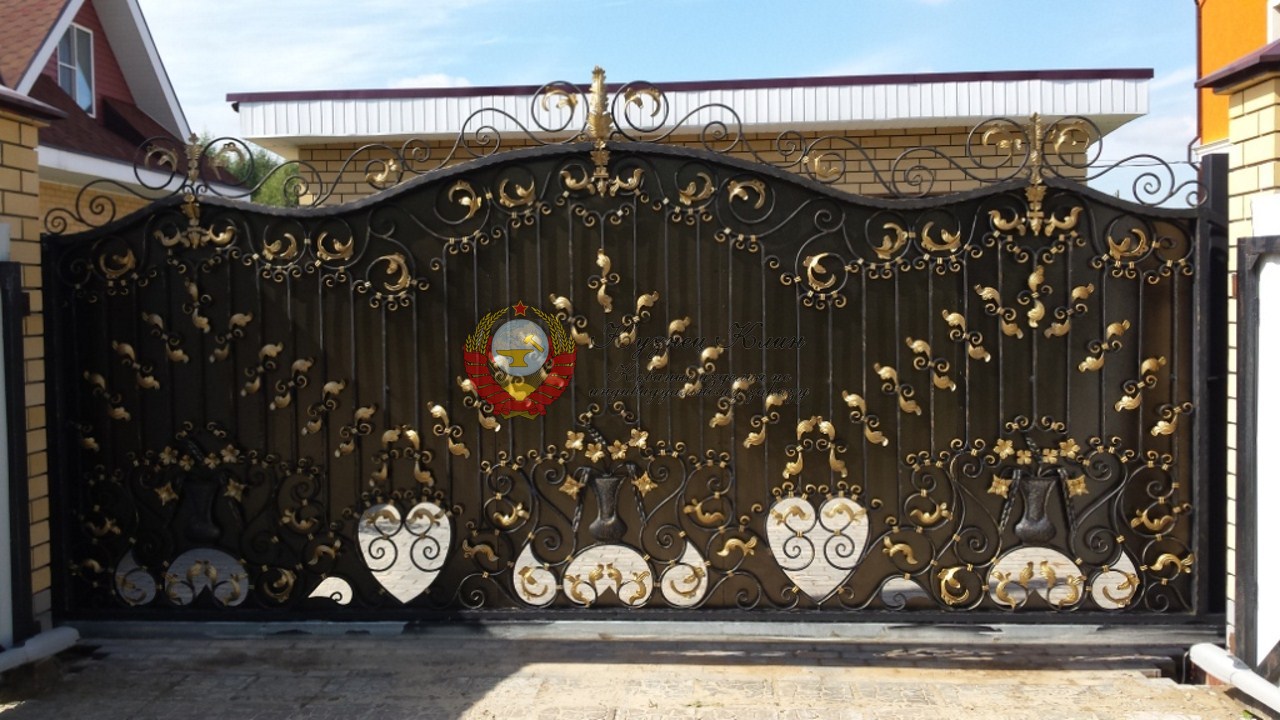 Кованые ворота откатные красивые