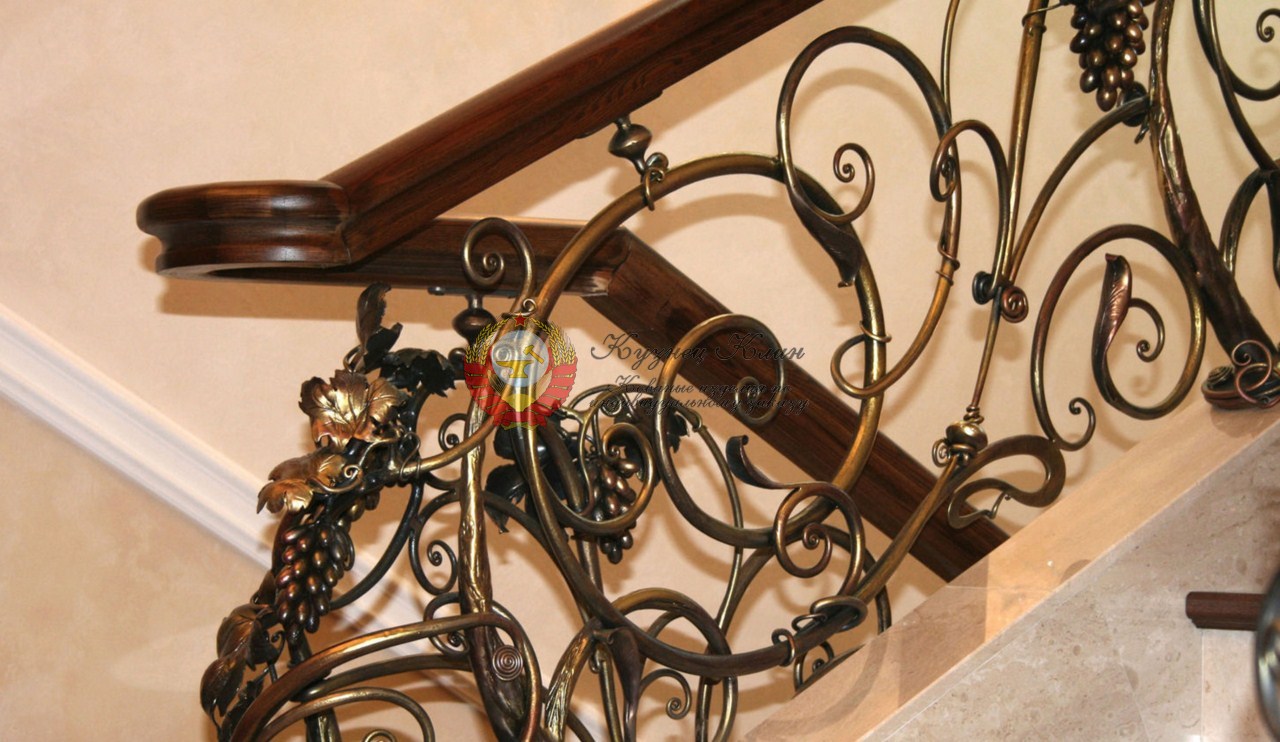 Кованые перила виноградная лоза