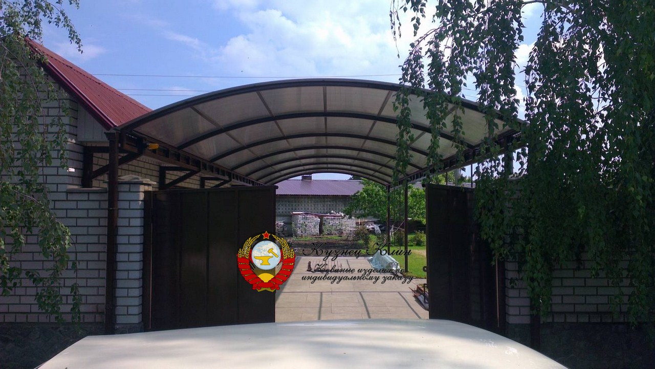 004 Автонавес арочный кровля сотовый поликарбонад