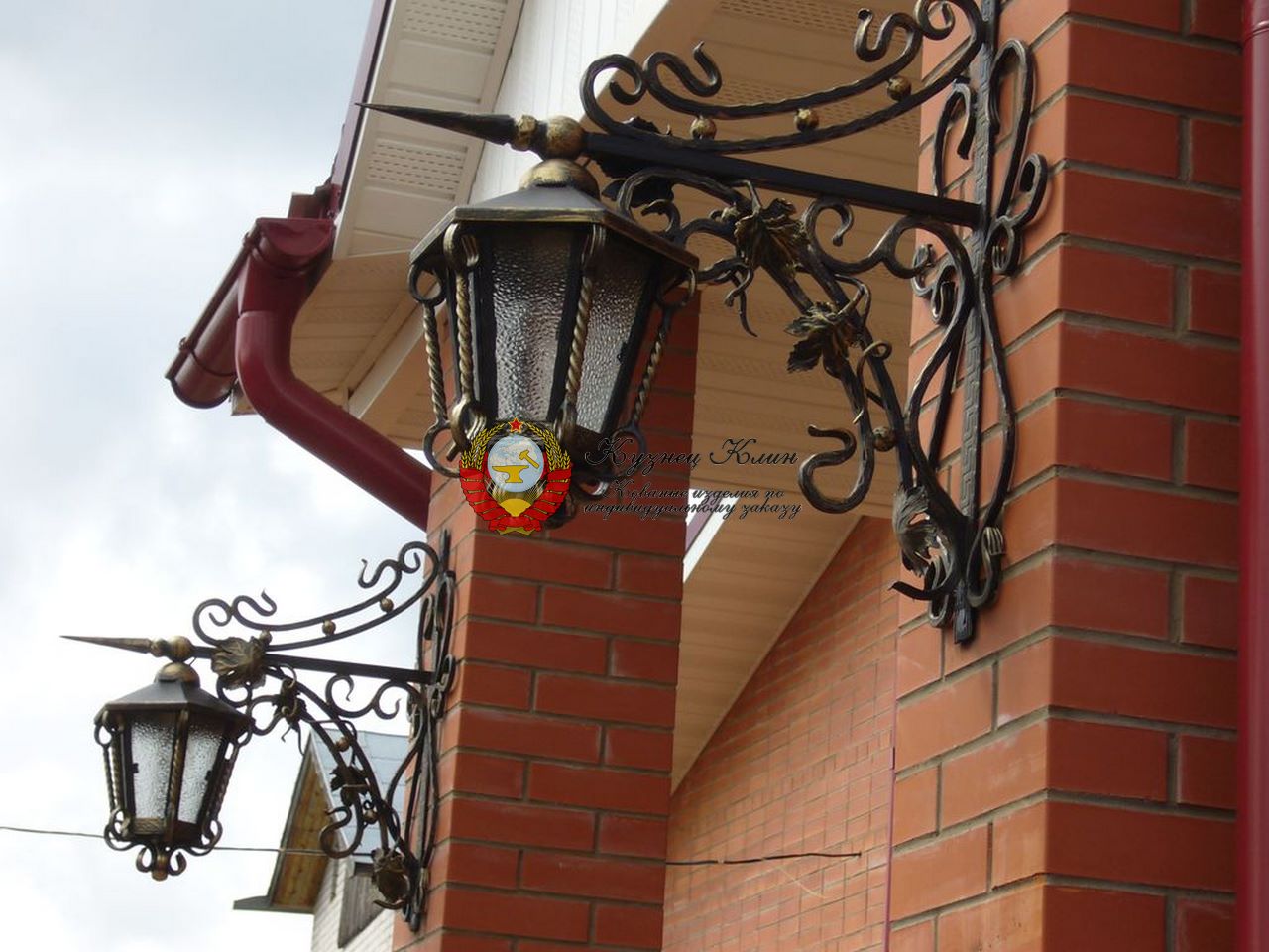 Кованые бра для улицы