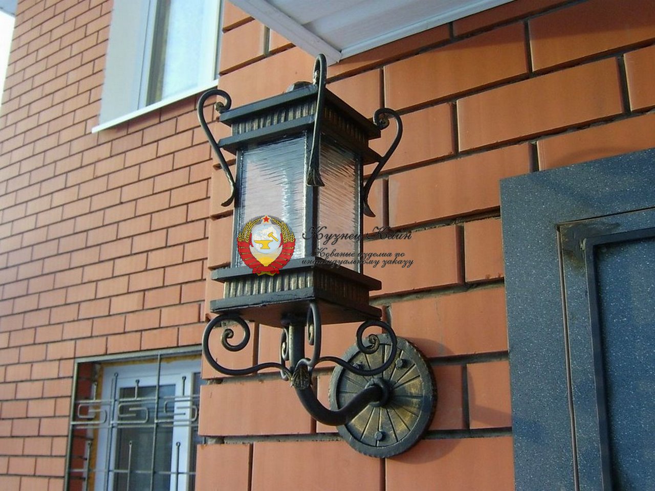 Кованый фонарь квалратный