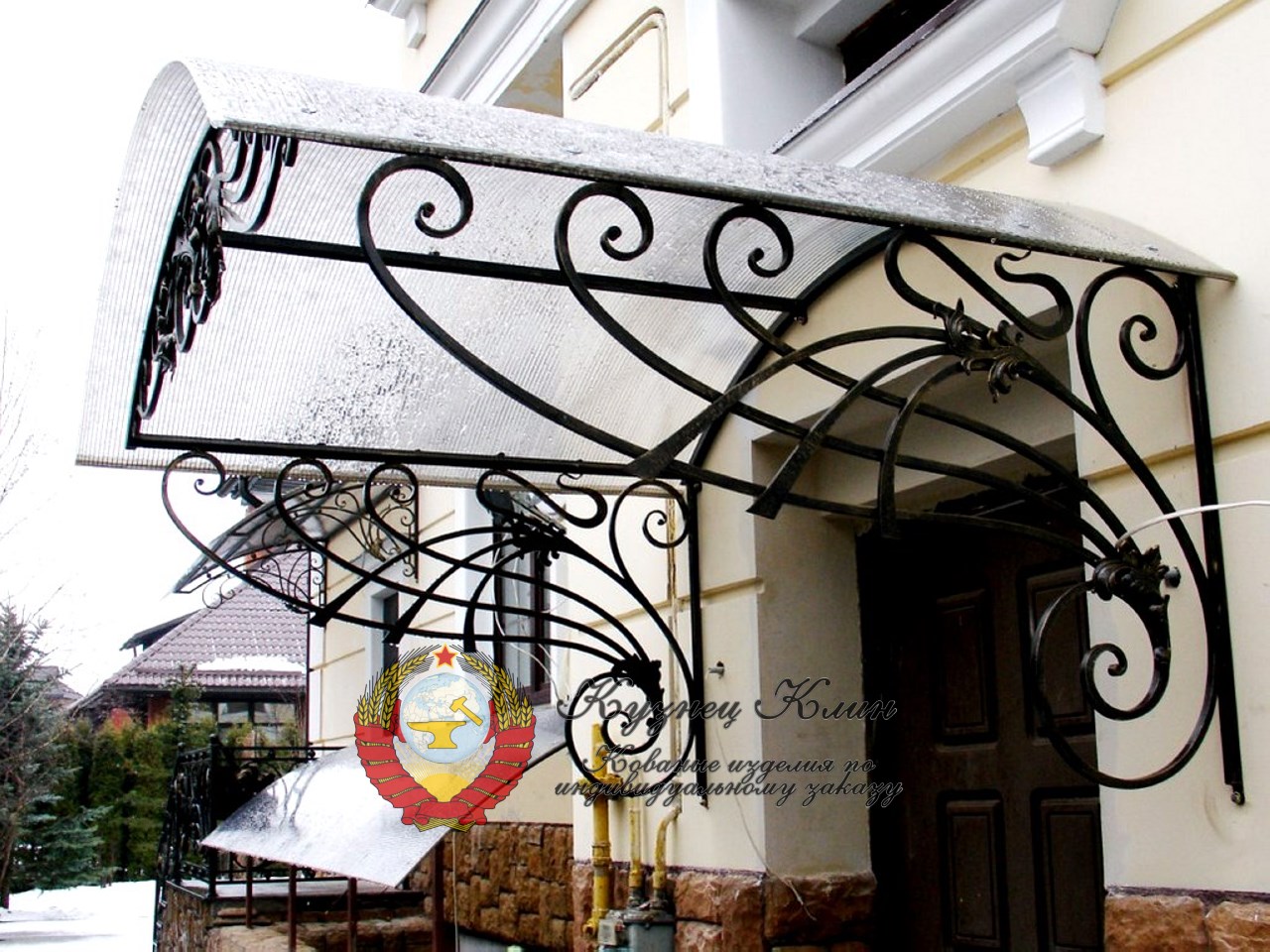 Кованый навес вытянутый