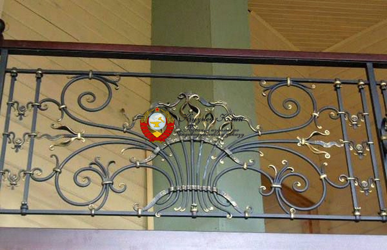 016 Кованые перила цвет черный графит и патина бронза золотая.